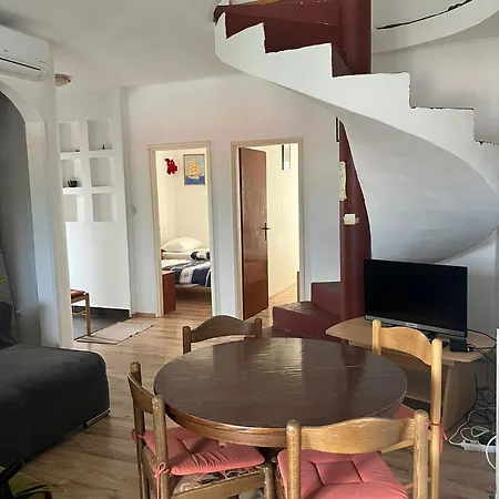 With Parking Space - 23616 Szybenik