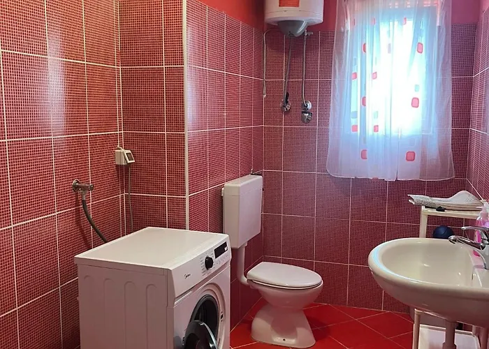 With Parking Space - 23616 Sibenik